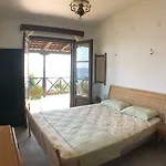 Unique Sea View House Vakantiehuis *