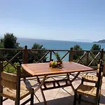 Unique Sea View House Vakantiehuis *