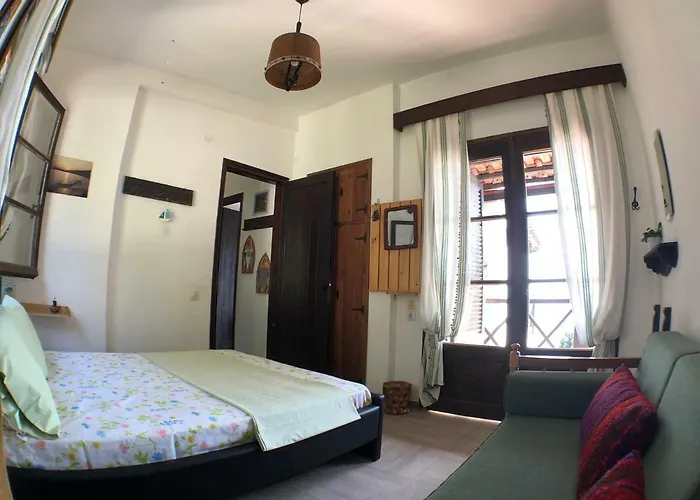 Nyaraló Unique Sea View House *