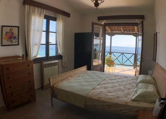 Unique Sea View House Kalándra