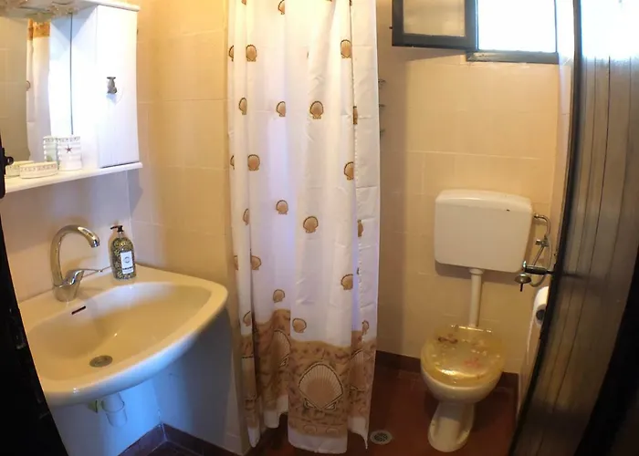 Unique Sea View House * Kalándra