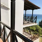 Unique Sea View House Feriehus *